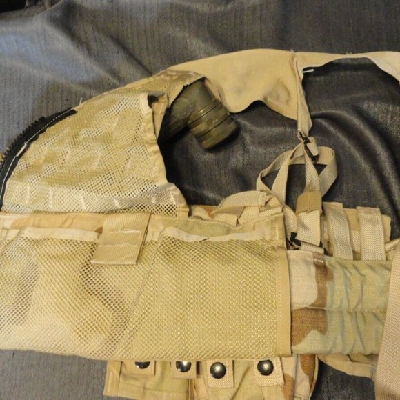 DCU DESERT CAMOUFLAGE FLC LBE LBV LOAD BEARING VEST COMBAT TACTICAL POUCHES 1917 - Picture 2 of 14